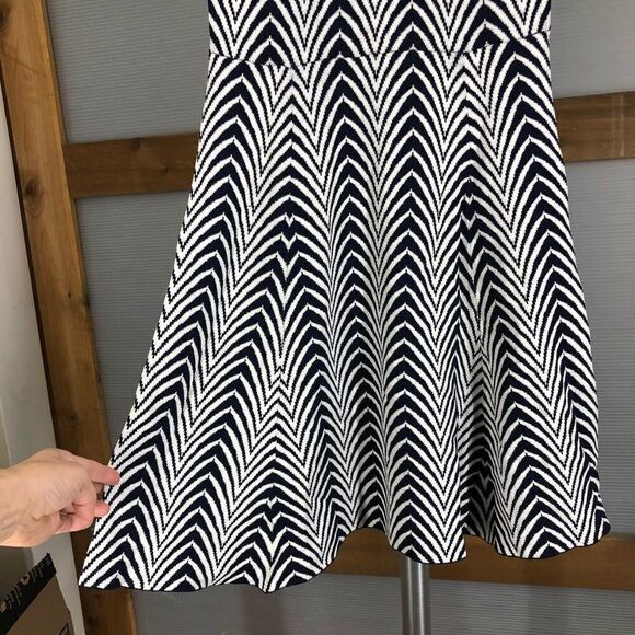 CATHERINE Malandrino Valerie Navy White ZigZag Knit Dress Sz‎ S - Picture 4 of 10